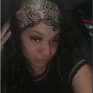 Meet your Posher, Isabella